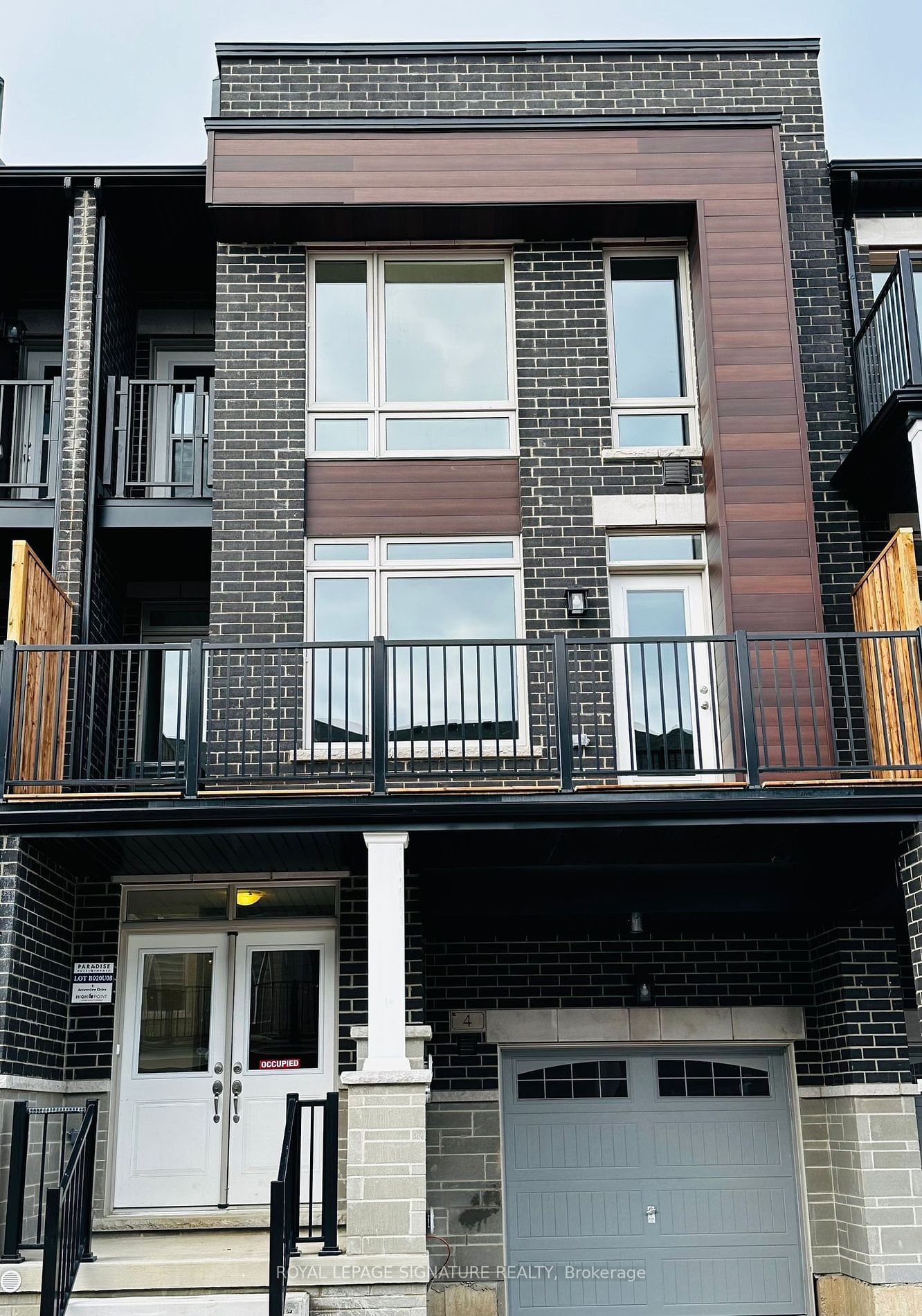 Townhouse for lease at 4 Arrowview Drive, Brampton, Northwest Brampton, L7A 5H8 - MLS: W11922441