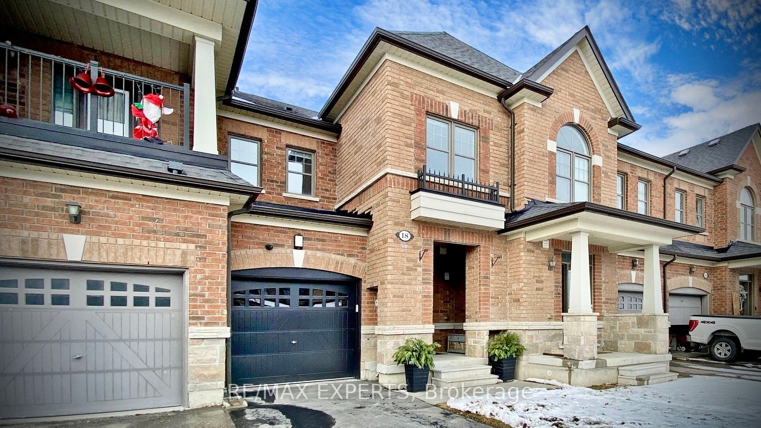 Townhouse sold at 18 Morra Avenue, Caledon, Bolton East, L7E 4K5 - MLS: W11922453