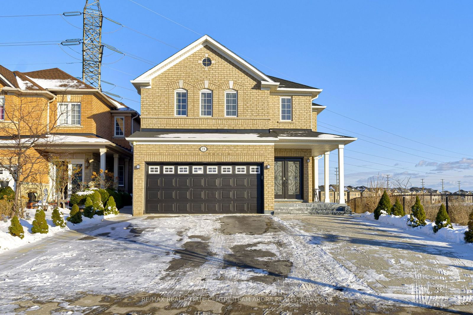 Detached House for sale at 15 Roundstone Drive, Brampton, Credit Valley, L6X 0K7 - MLS: W11922583