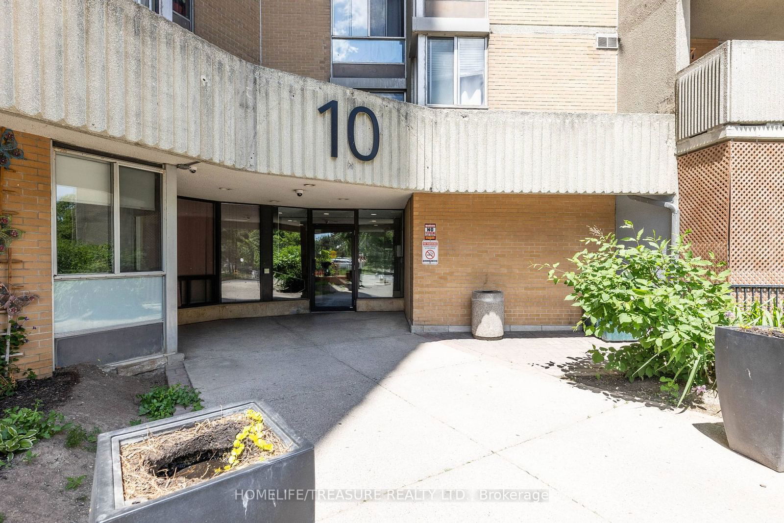 Condo for sale at 2304-10 Martha Eaton Way, Toronto, Brookhaven-Amesbury, M6M 5B3 - MLS: W11922610