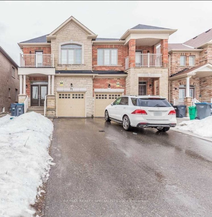 Semi-Detached House for lease at 27 Buchanan Crescent, Brampton, Credit Valley, L6X 5M3 - MLS: W11922695