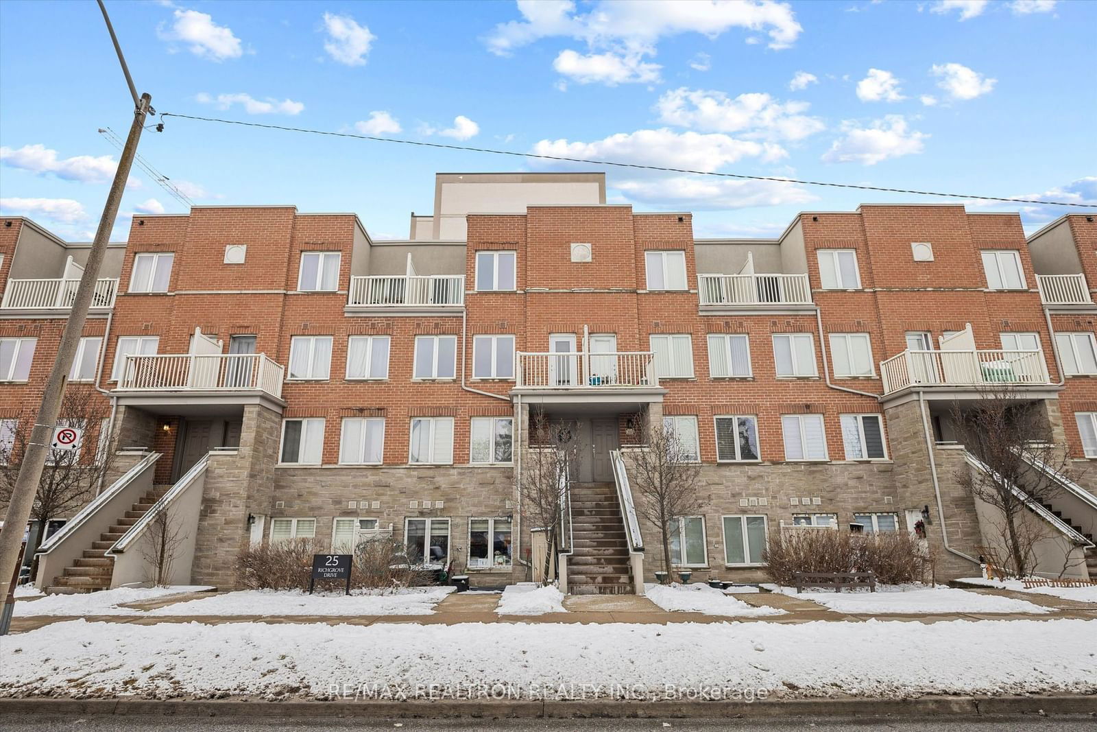 Townhouse for sale at 206-25 Richgrove Drive, Toronto, Willowridge-Martingrove-Richview, M9R 0A3 - MLS: W11922911