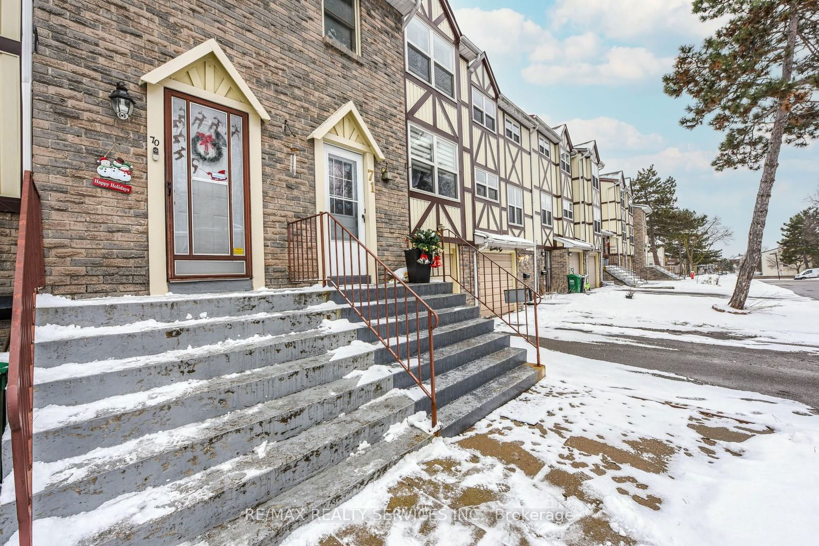 Townhouse for sale at 70-70 Morley Crescent, Brampton, Central Park, L6S 3K8 - MLS: W11922921