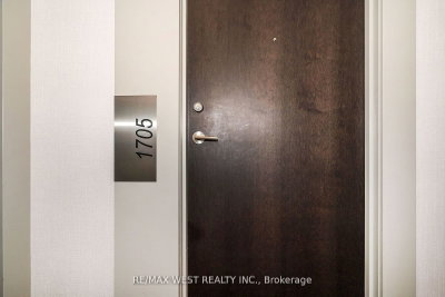 Unit 1705 — 10 Park Lawn Road — photo 5