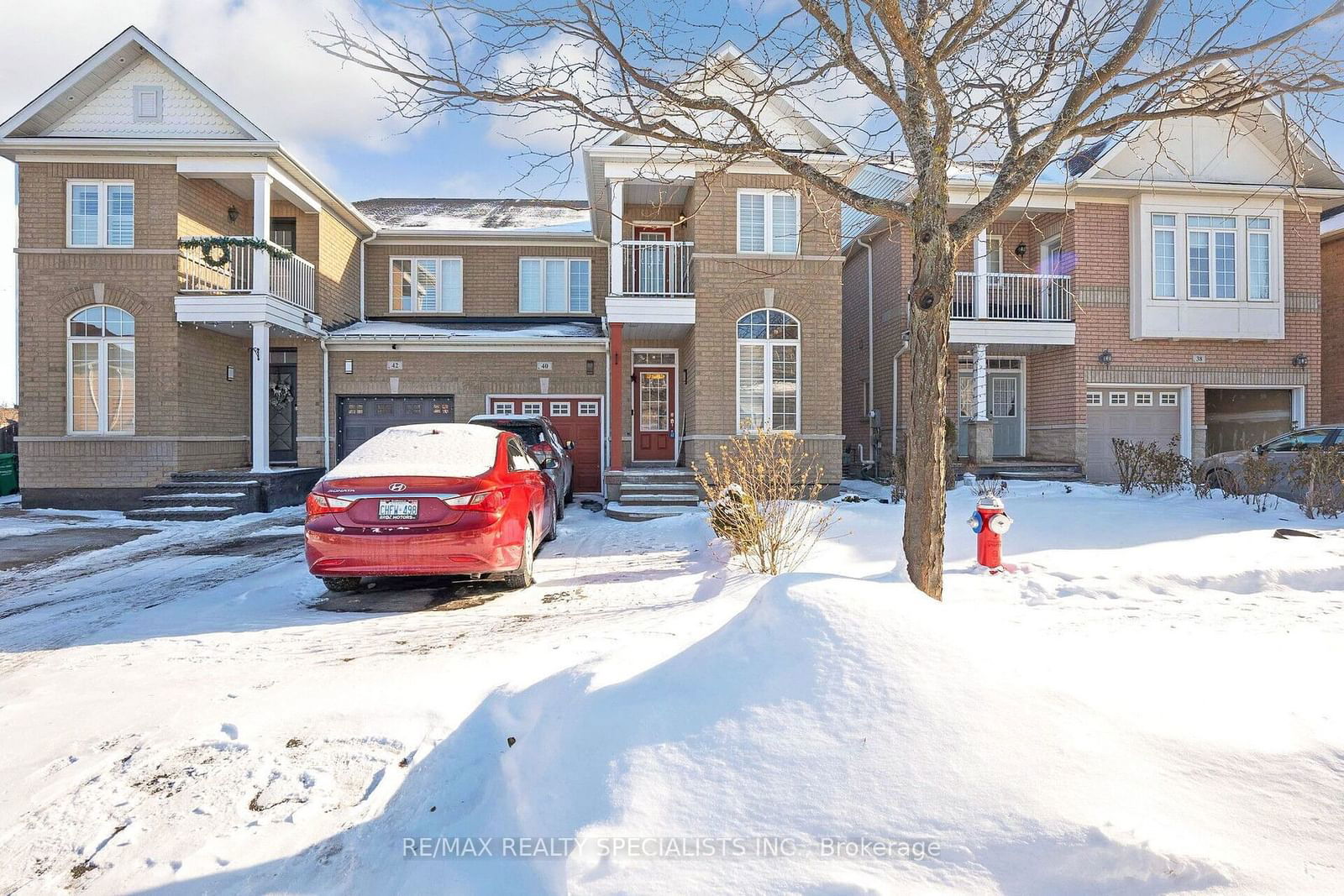 Semi-Detached House for sale at 40 Begonia Crescent, Brampton, Northwest Brampton, L7A 0M6 - MLS: W11923441