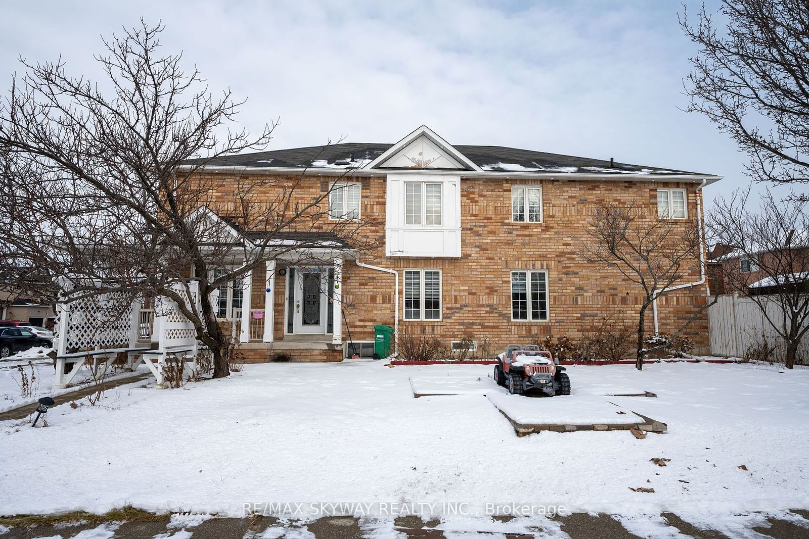 Detached House for sale at 3 Piper Street, Brampton, Fletcher's Meadow, L7A 3H6 - MLS: W11923495