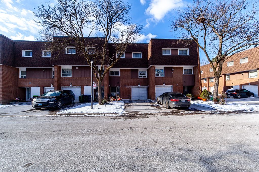 Townhouse for sale at 71-456 Silverstone Drive, Toronto, West Humber-Clairville, M9V 3K8 - MLS: W11923517