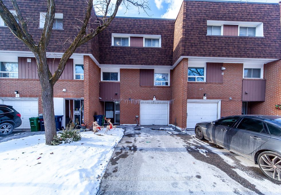 Townhouse for sale at 71-456 Silverstone Drive, Toronto, West Humber-Clairville, M9V 3K8 - MLS: W11923517