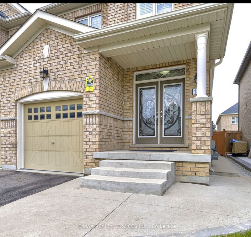 home for lease on Upper-13 Ebury Drive