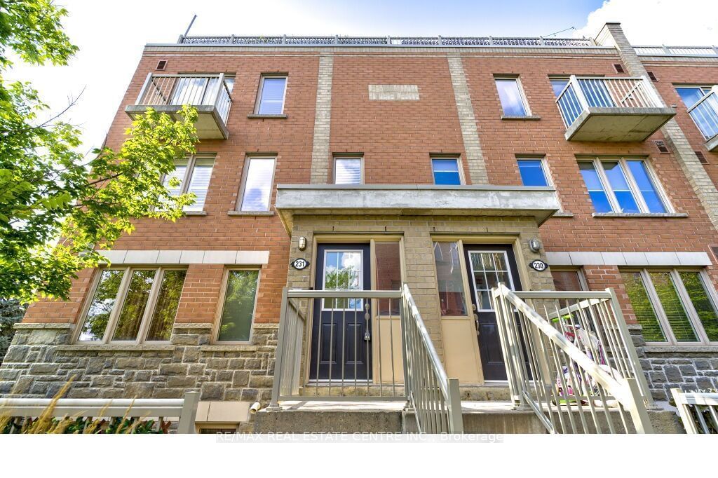 Townhouse leased at 231-25 Turntable Crescent, Toronto, Dovercourt-Wallace Emerson-Junction, M6H 4K8 - MLS: W11923611