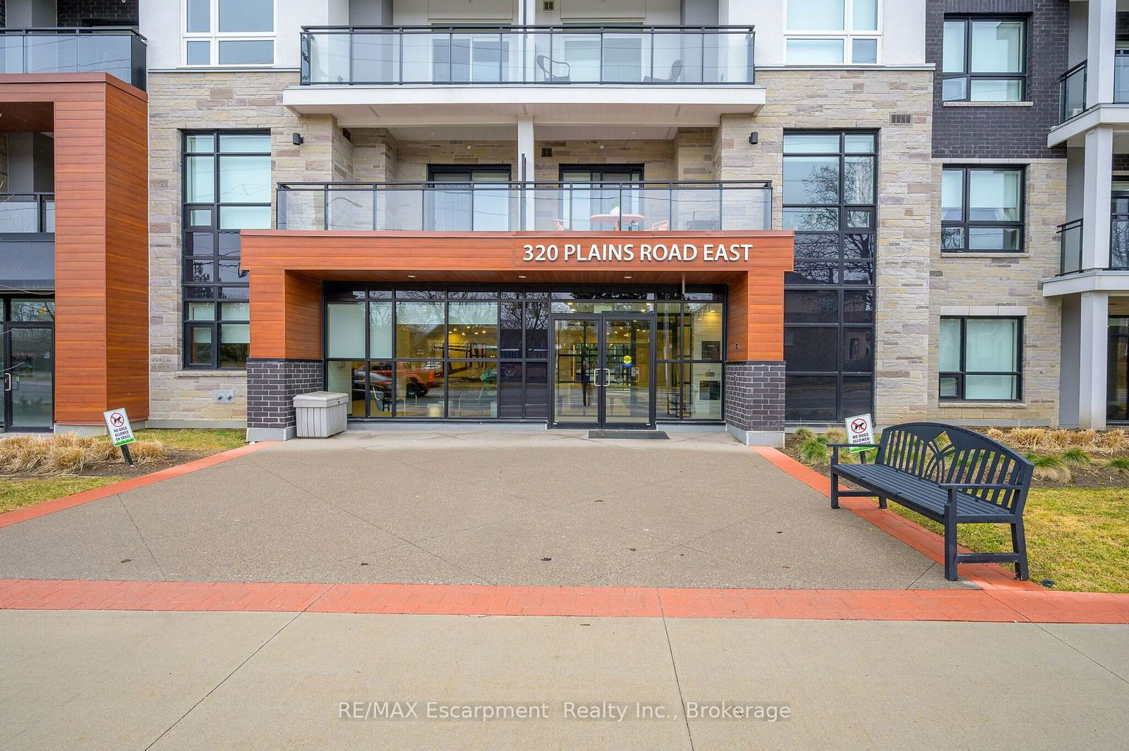 Condo for sale at 220-320 PLAINS Road, Burlington, LaSalle, L7T 0C1 - MLS: W11923724