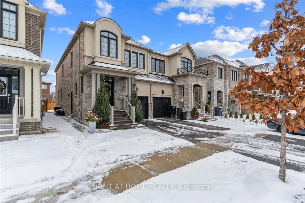 Semi-Detached House for sale at 28 Hubbell Road, Brampton, Bram West, L6Y 2A5 - MLS: W11923739