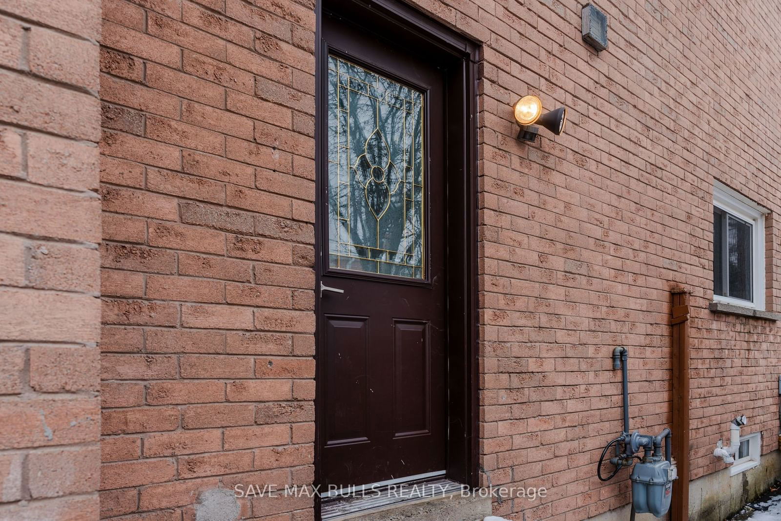 Detached House for lease at Basmt-116 Flowertown Avenue, Brampton, Northwood Park, L6X 3Y6 - MLS: W11923793