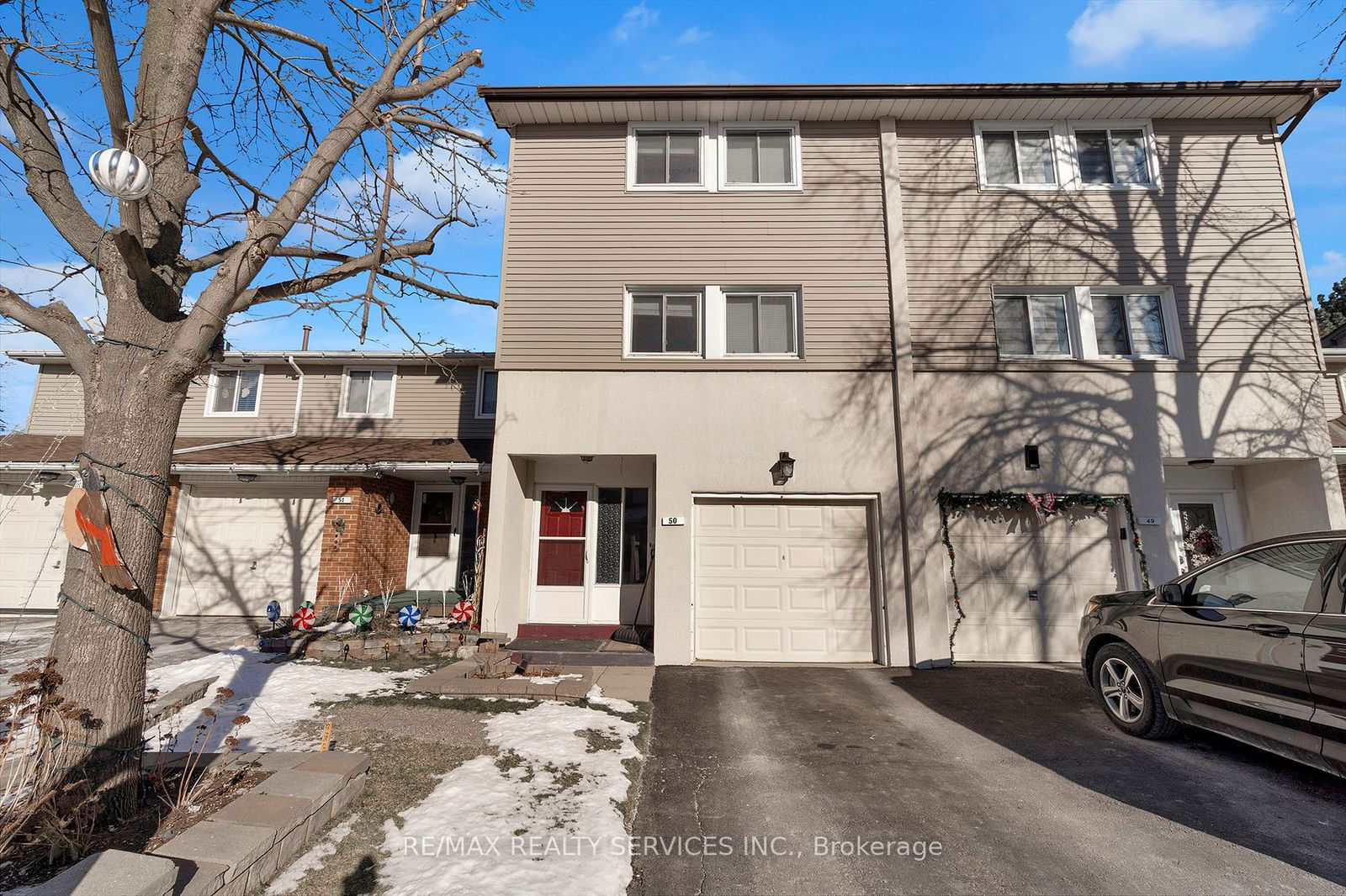 Townhouse for sale at 50-50 Carisbrooke Court, Brampton, Central Park, L6S 3K1 - MLS: W11923804