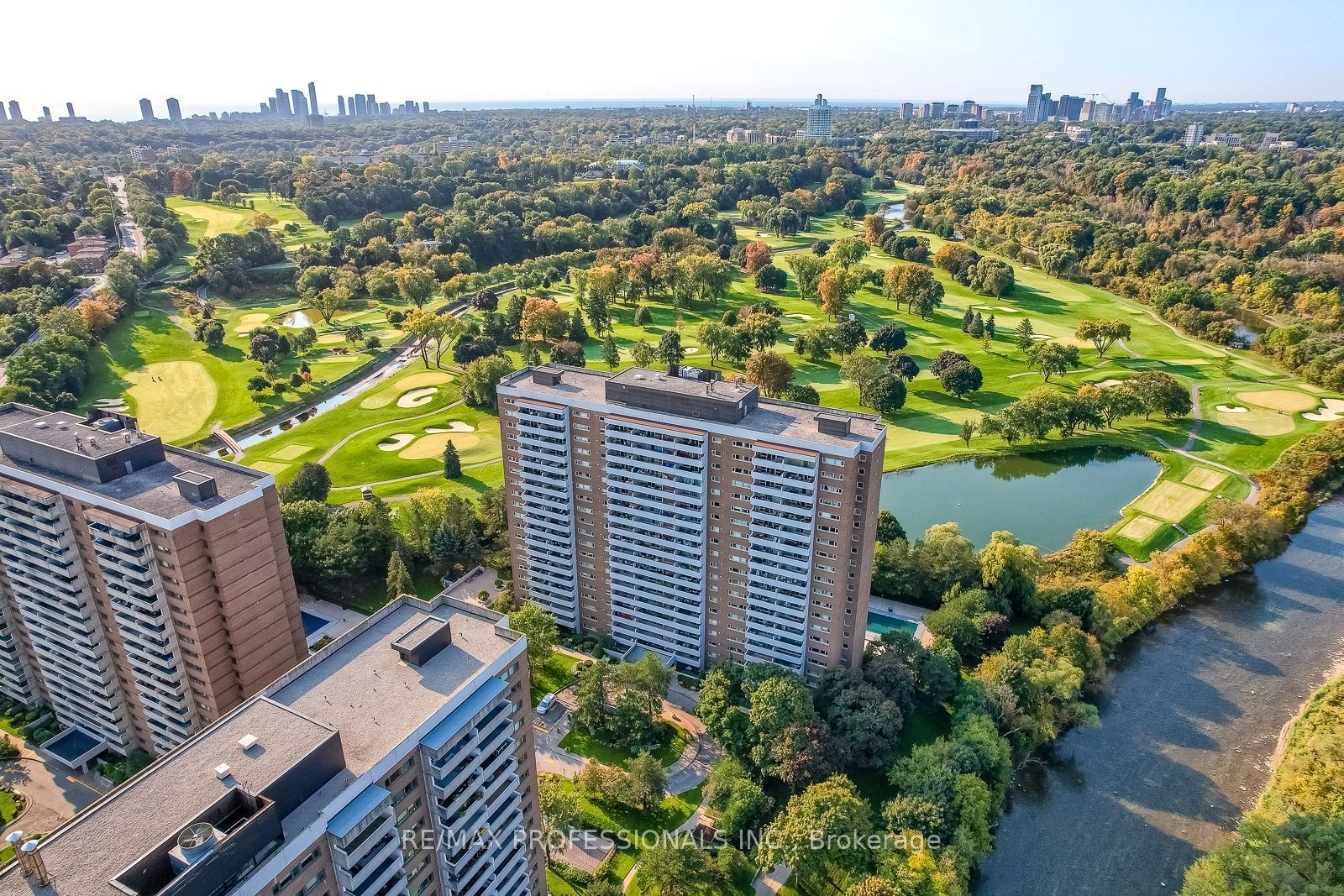 Condo for sale at 604-240 Scarlett Road, Toronto, Rockcliffe-Smythe, M6N 4X4 - MLS: W11923854