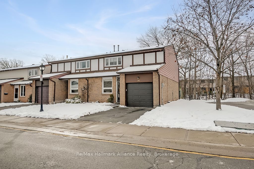 Townhouse leased at 14-1580 Lancaster Drive, Oakville, 1005 - FA Falgarwood, L6H 2Z5 - MLS: W11923856