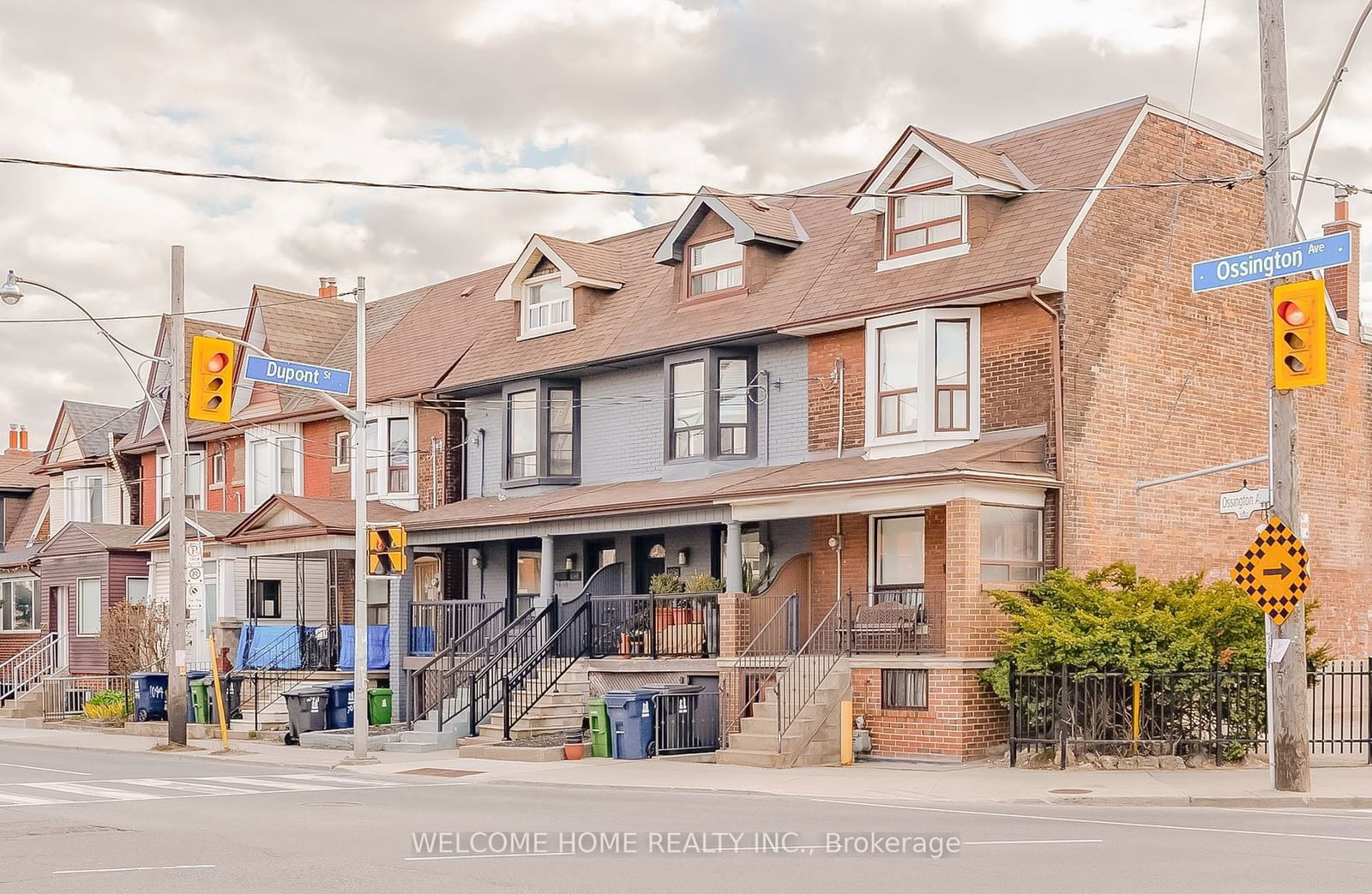 Semi-Detached House leased at Upper-1050 Ossington Avenue, Toronto, Dovercourt-Wallace Emerson-Junction, M6G 3V6 - MLS: W11923882