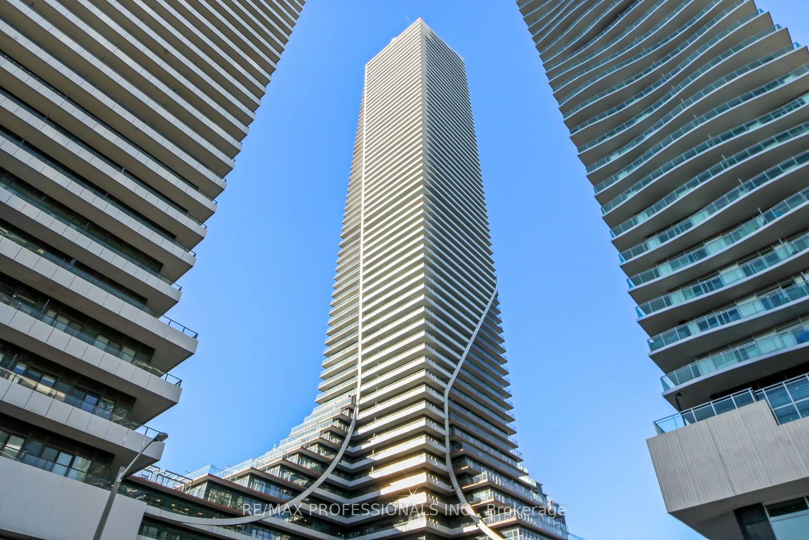 Condo for sale at 825-30 Shore Breeze Drive, Toronto, Mimico, M8V 0J1 - MLS: W11924005