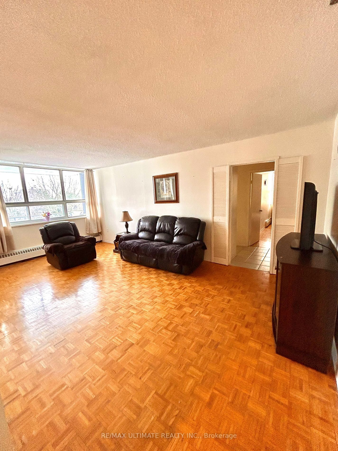 Condo sold at 409-151 La Rose Avenue, Toronto, Humber Heights, M9P 1B3 - MLS: W11924037