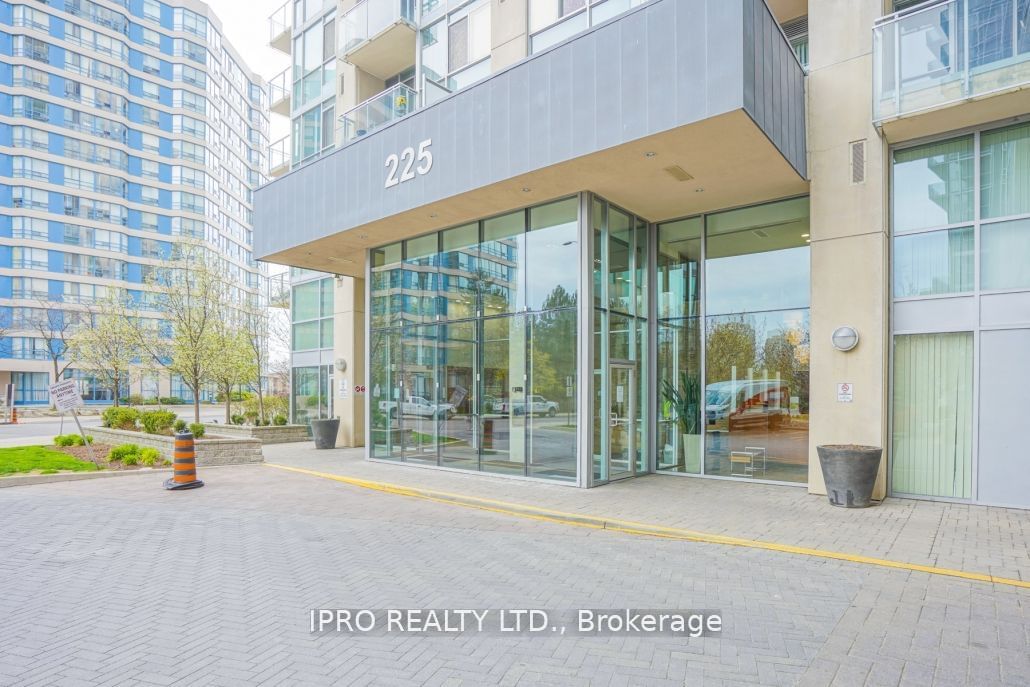 Condo for sale at 2710-225 Webb Drive, Mississauga, City Centre, L5B 4P2 - MLS: W11924242