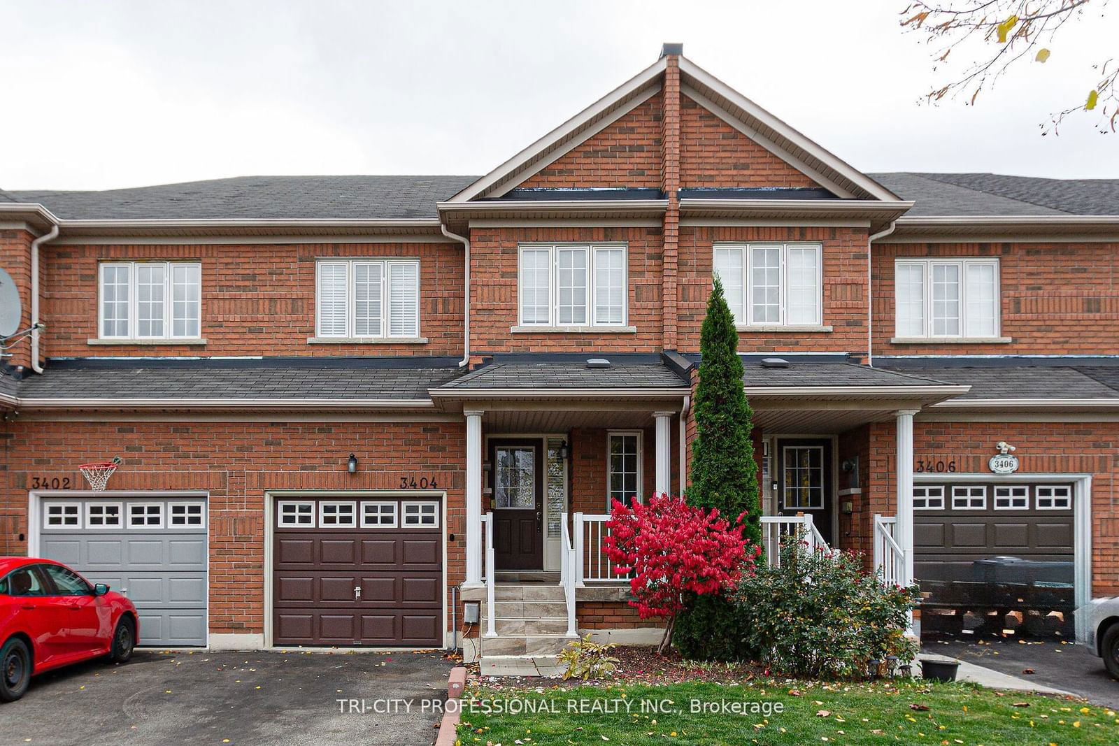 Townhouse for sale at 3404 Angel Pass Drive, Mississauga, Churchill Meadows, L5M 7K5 - MLS: W11924253