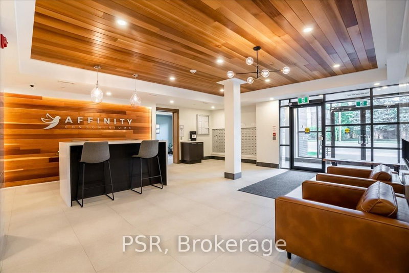 211 - 320 Plains Rd E, Burlington, L7T 0C1 | Image 3