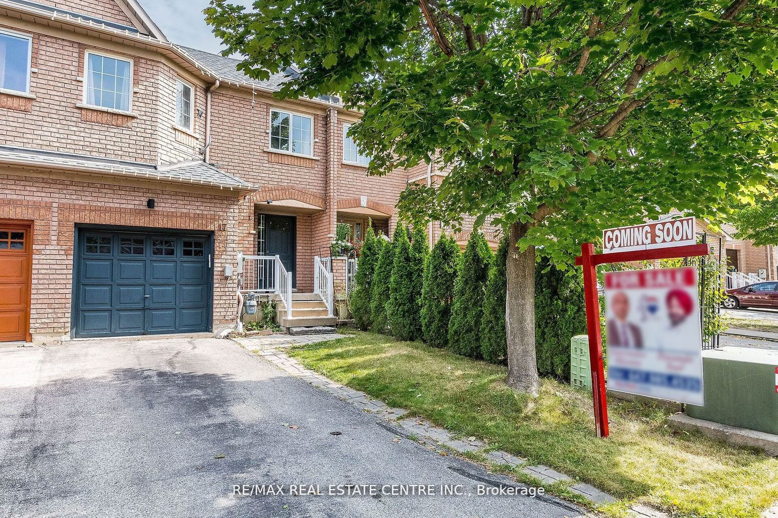 Townhouse for sale at 17 Coppermill Drive, Brampton, Northwest Sandalwood Parkway, L7A 1N4 - MLS: W11924537