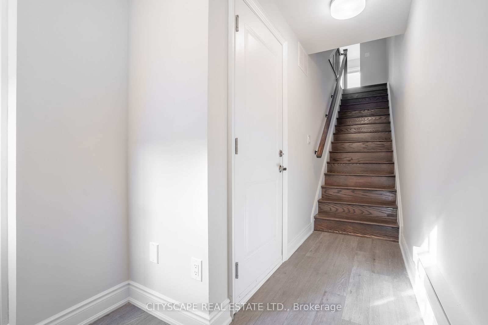 Townhouse leased at 183-60 Lunar Crescent, Mississauga, Streetsville, L5M 2R4 - MLS: W11924606