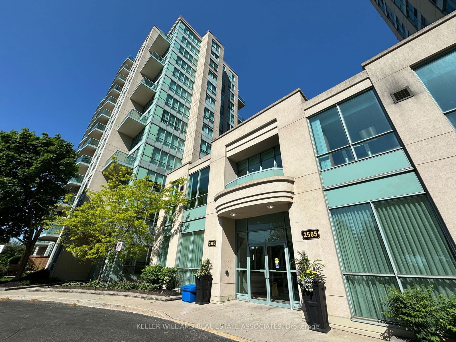 Condo for lease at 809-2585 Erin Centre Boulevard, Mississauga, Central Erin Mills, L5M 6Z7 - MLS: W11924667