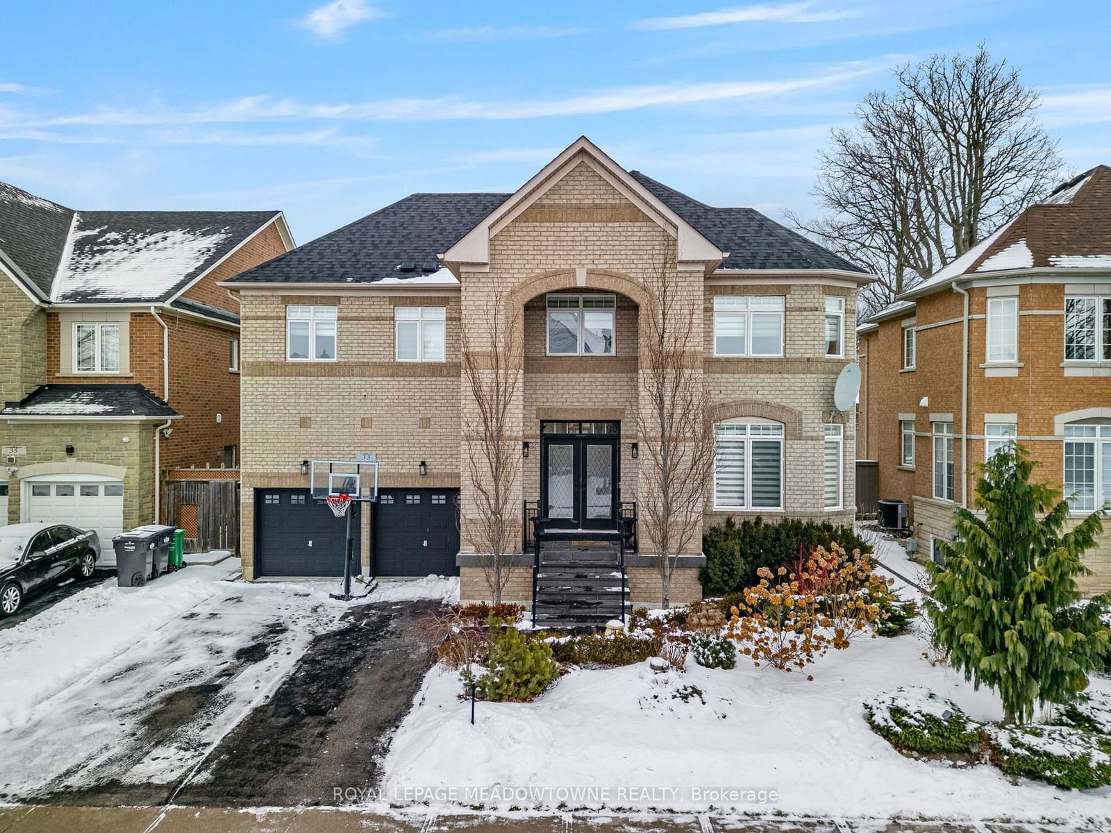 Detached House for sale at 33 Nova Scotia Road, Brampton, Bram West, L6Y 5K6 - MLS: W11924838