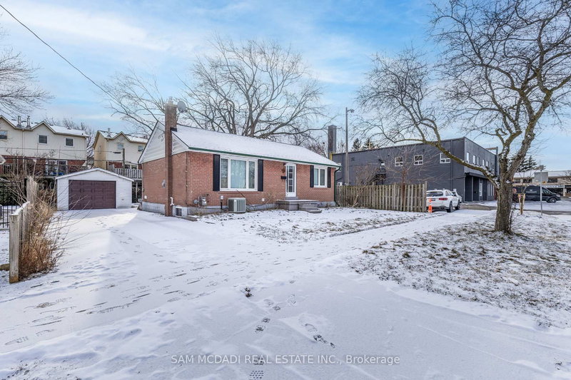 64 Florence Dr, Oakville, L6K 1V6 | Image 3