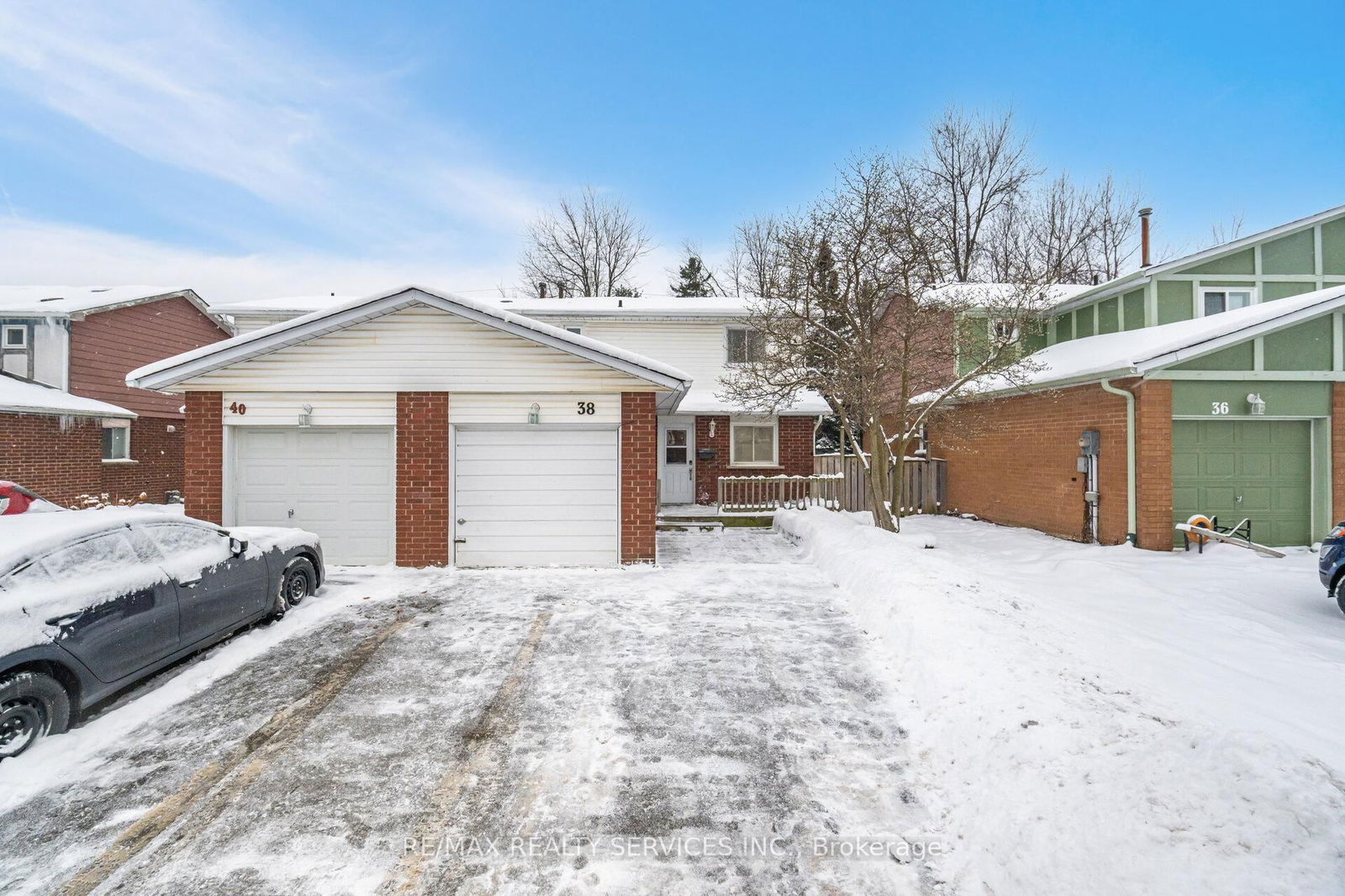 Semi-Detached House sold at 38 Cannon Court, Orangeville, Orangeville, L9W 3P8 - MLS: W11925015