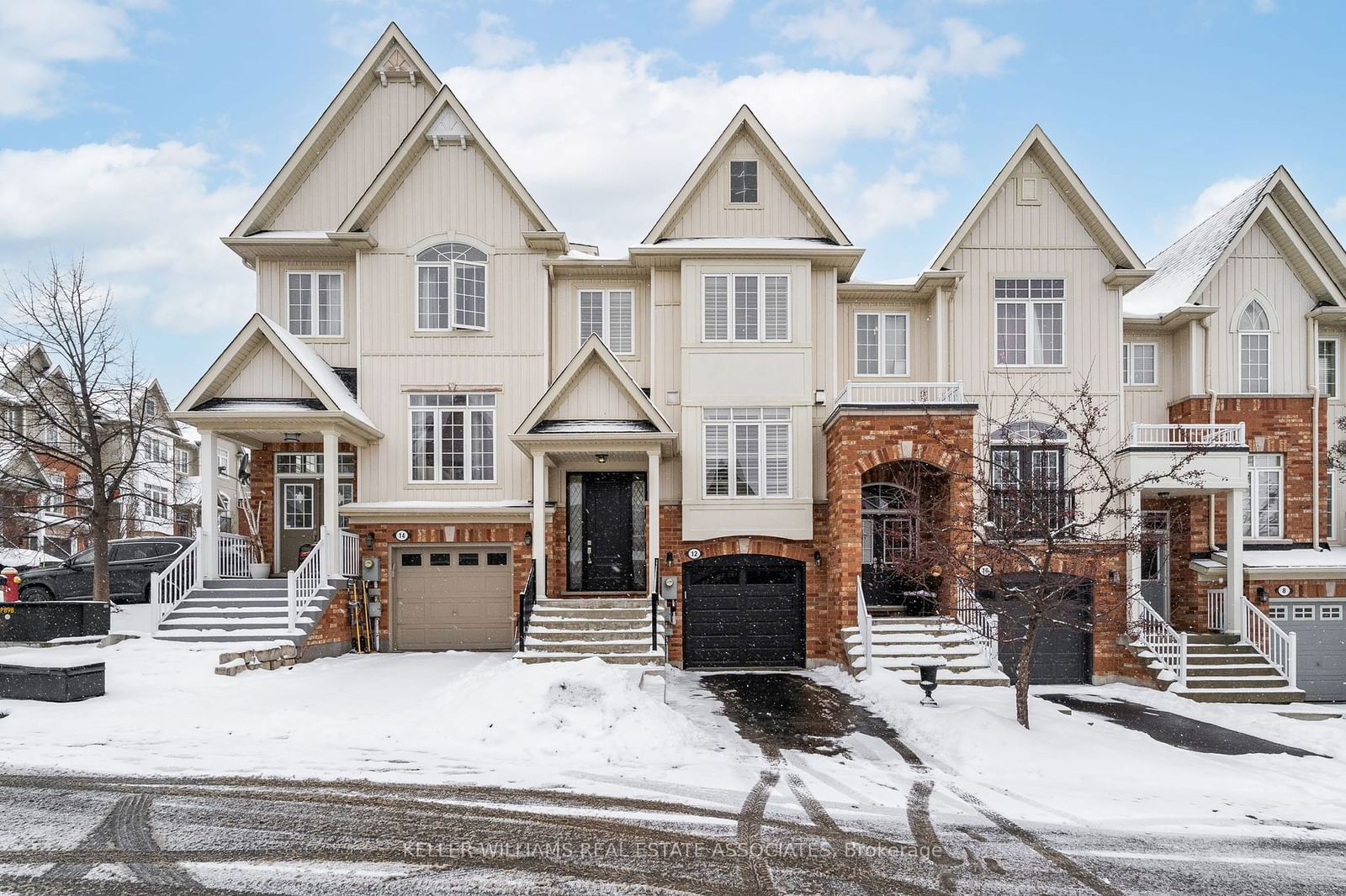 Townhouse for sale at 12 Sutcliff Lane, Halton Hills, Georgetown, L7G 0C2 - MLS: W11925053