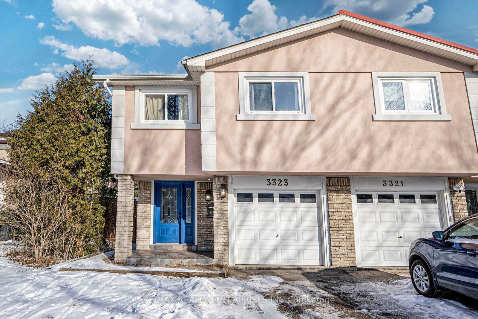 Semi-Detached House sold at 3323 Martins Pine Crescent, Mississauga, Erin Mills, L5L 1G3 - MLS: W11925083