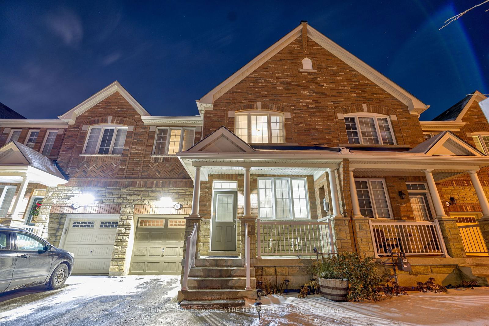 Townhouse for sale at 8 Kawana Road, Brampton, Bram West, L6Y 0W1 - MLS: W11925107