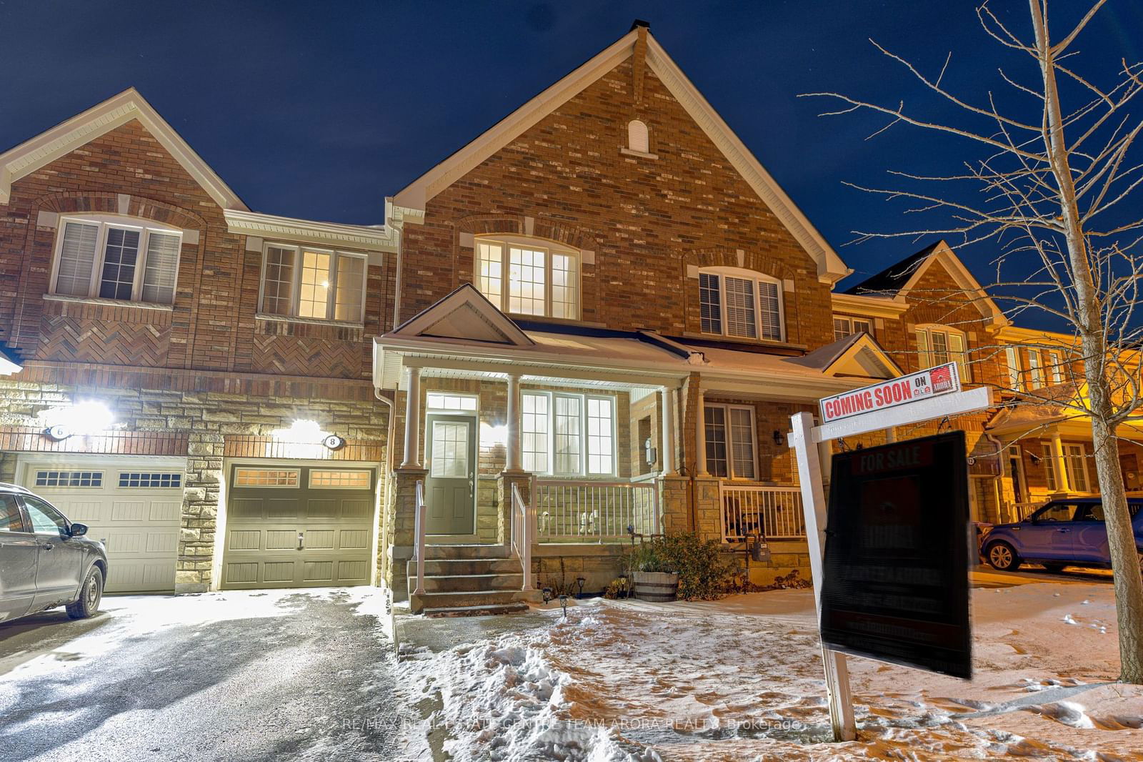 Townhouse for sale at 8 Kawana Road, Brampton, Bram West, L6Y 0W1 - MLS: W11925107