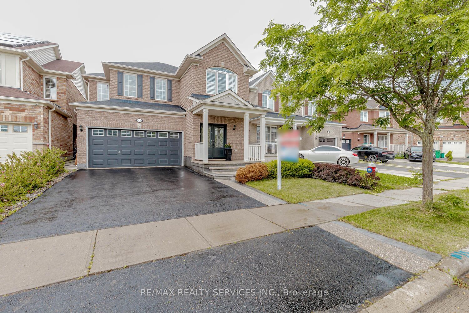 Detached House sold at 12 Benmore Crescent, Brampton, Vales of Castlemore, L6P 2S8 - MLS: W11925153