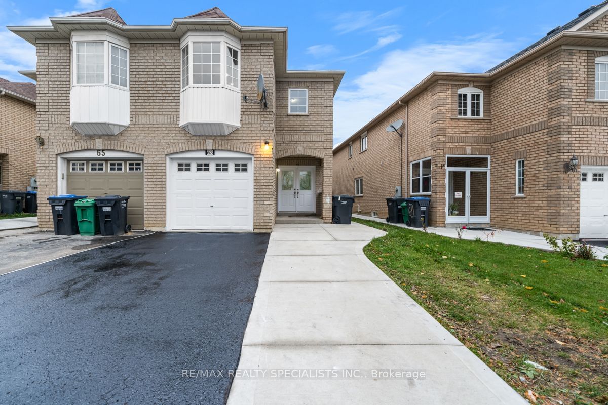 Semi-Detached House sold at 63 Weather Vane Lane, Brampton, Fletcher's Creek Village, L6X 4R4 - MLS: W11925183