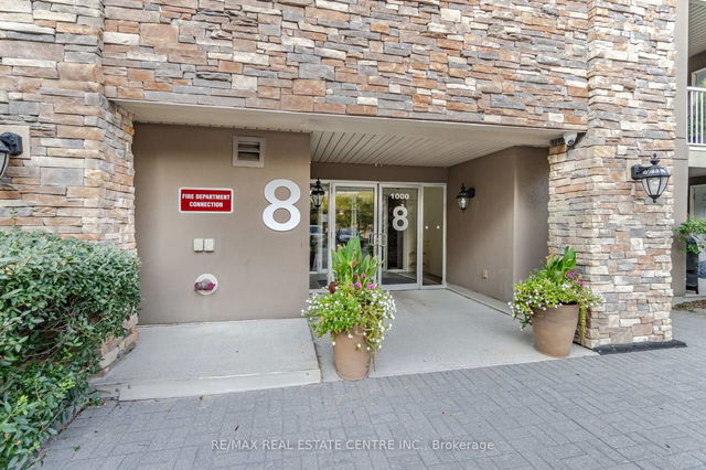 1221 - 8 Dayspring Circle