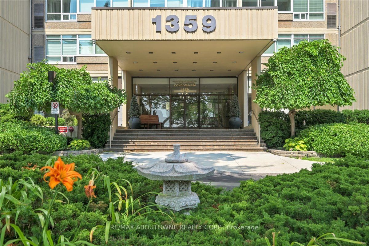 Condo sold at 1006-1359 White Oaks Boulevard, Oakville, 1005 - FA Falgarwood, L6H 2R8 - MLS: W11925270