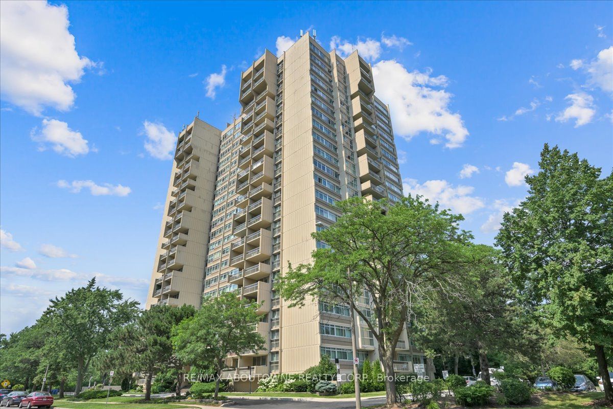 Condo sold at 1006-1359 White Oaks Boulevard, Oakville, 1005 - FA Falgarwood, L6H 2R8 - MLS: W11925270