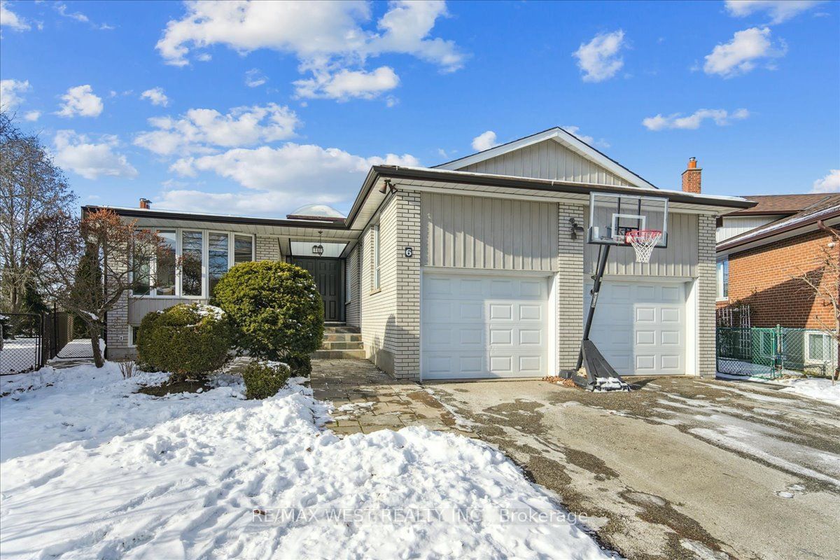 Detached House sold at 6 Clementview Court, Toronto, Willowridge-Martingrove-Richview, M9R 3H3 - MLS: W11925294