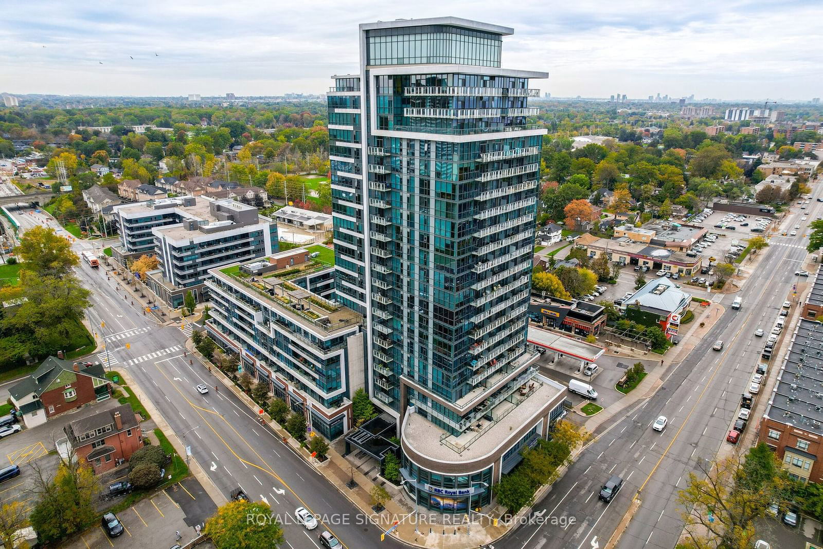 Condo for sale at 405-1 Hurontario Street, Mississauga, Port Credit, L5G 0A3 - MLS: W11925298