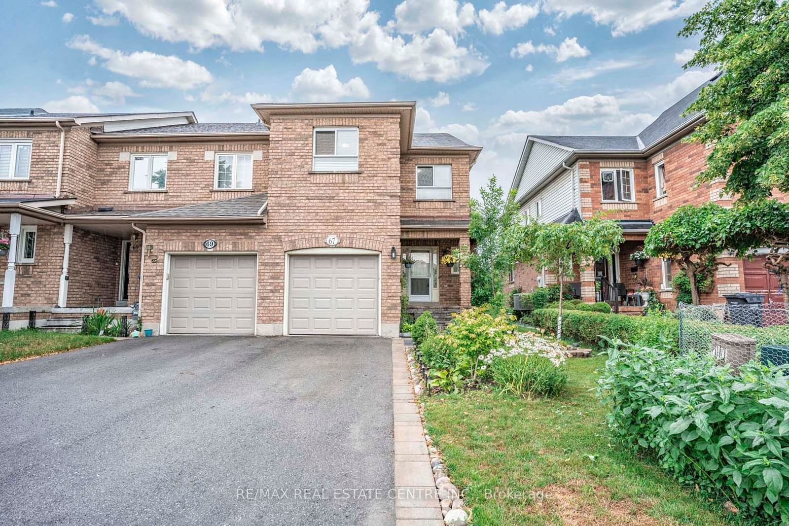 Townhouse for sale at 67 Quarry Edge Drive, Brampton, Brampton North, L6V 4L5 - MLS: W11925414