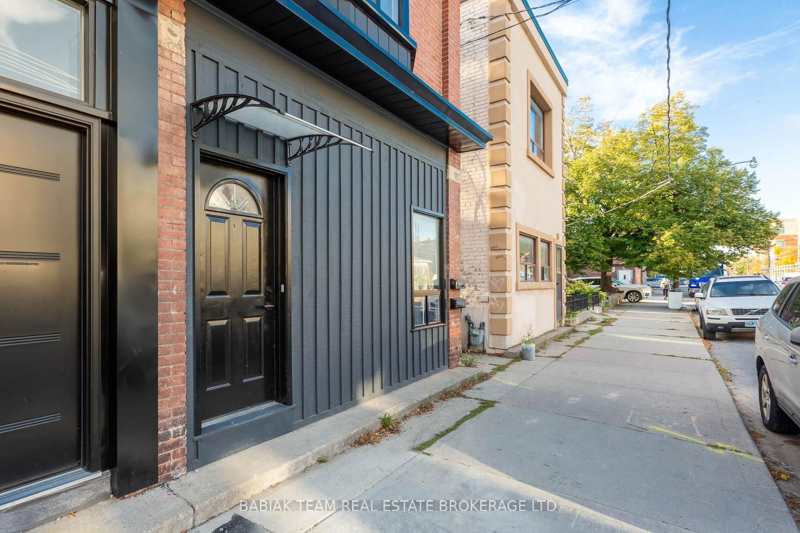 Semi-Detached House leased at Upper-594 Runnymede Road, Toronto, Runnymede-Bloor West Village, M6S 2Z7 - MLS: W11925518