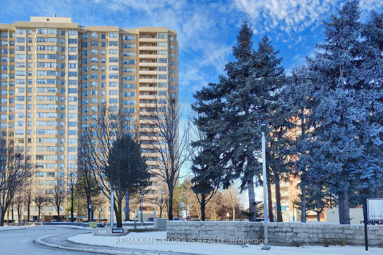 Condo for sale at 806-30 Malta Avenue, Brampton, Fletcher's Creek South, L6Y 4S5 - MLS: W11925553