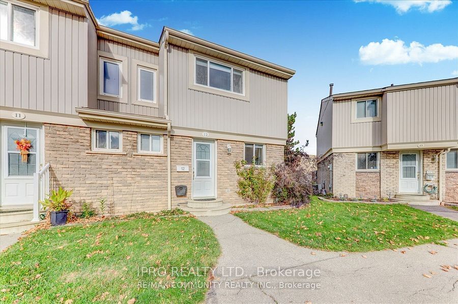 Townhouse for lease at 12-561 Childs Drive, Milton, Timberlea, L9T 3Z1 - MLS: W11925565