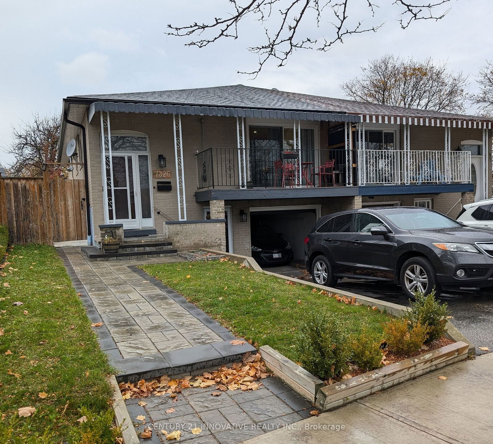 Semi-Detached House for sale at 7326 Redfox Road, Mississauga, Malton, L4T 2L8 - MLS: W11925612