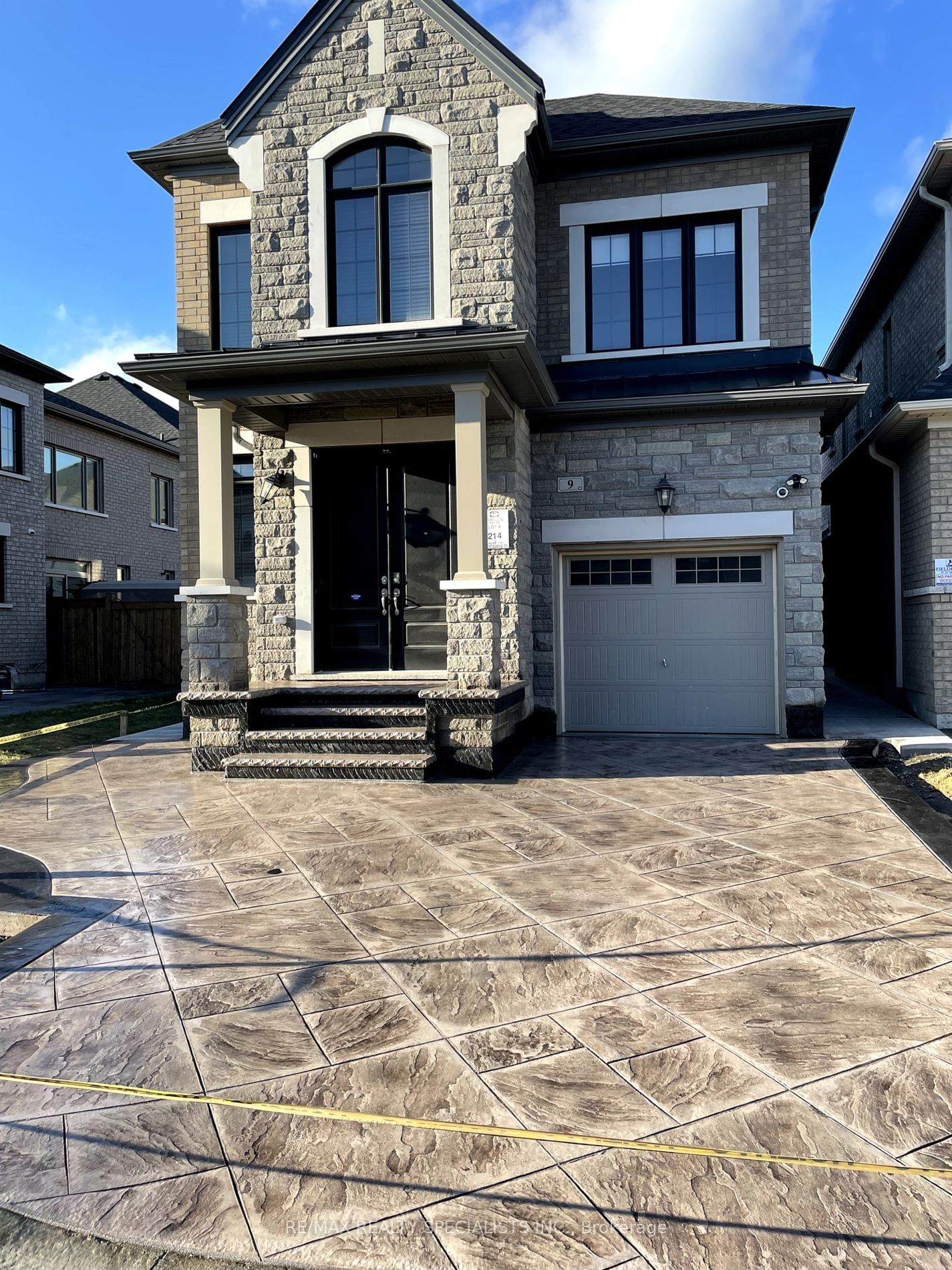 Detached House for lease at 9 Agosto Street, Brampton, Northwest Brampton, L7A 5B1 - MLS: W11925713