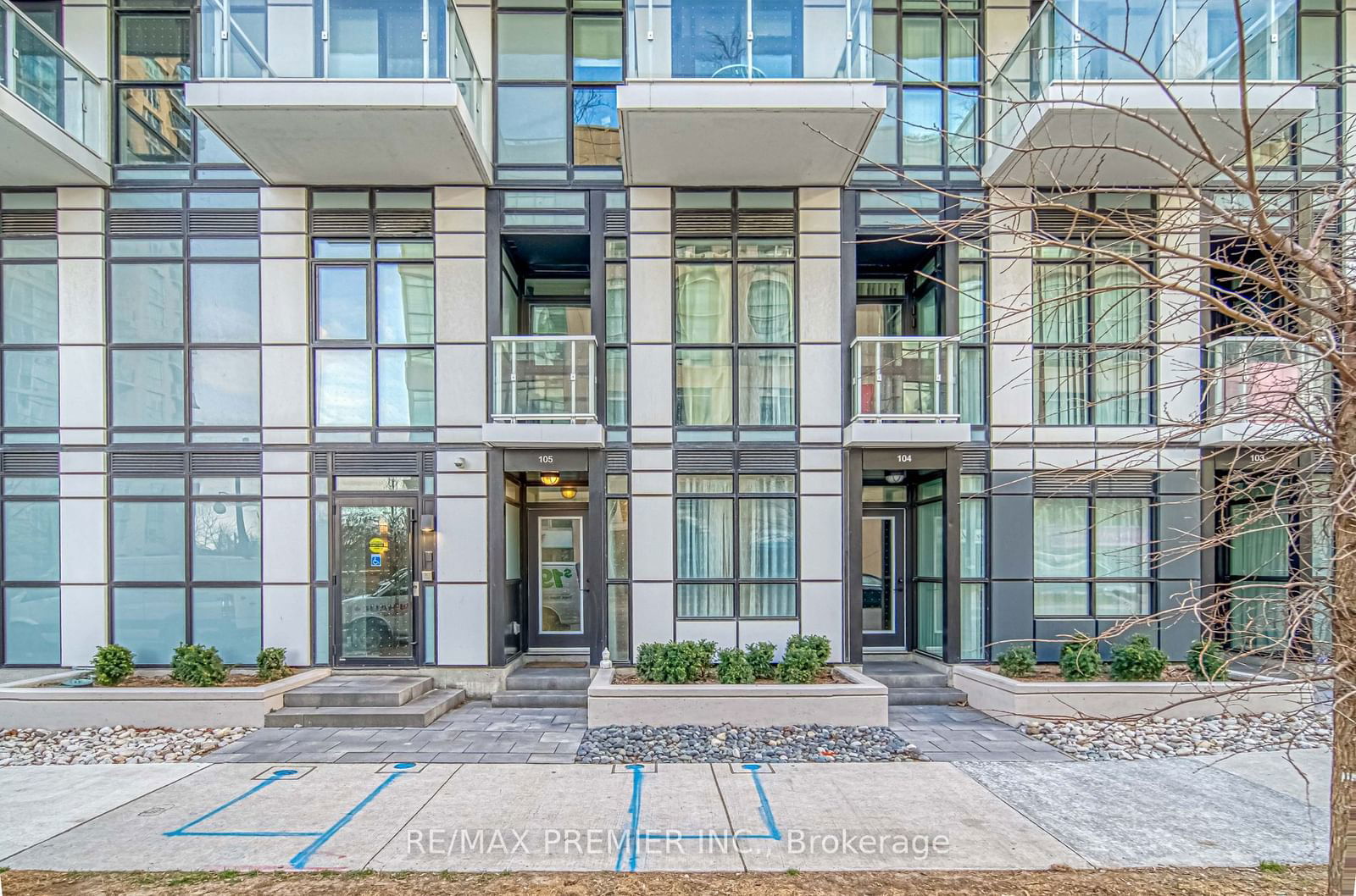 Townhouse leased at 105-251 Manitoba Street, Toronto, Mimico, M8Y 4G9 - MLS: W11925716